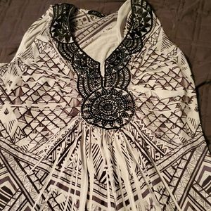 Apt 9 maxi, silky soft black and white dress